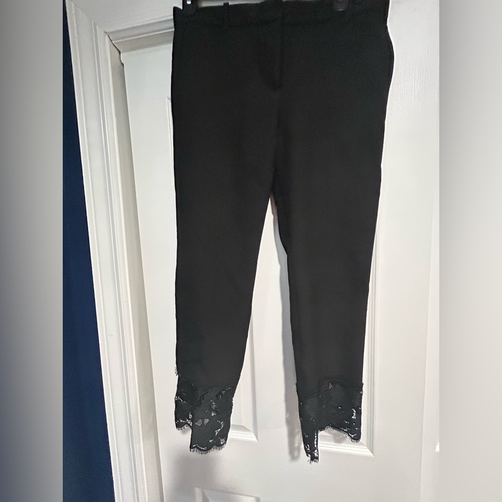 Ann Taylor Black Cropped Ankle Pants with Lace Trim Size 10